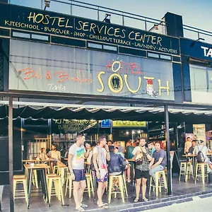 South - Kite Service Center Hostel